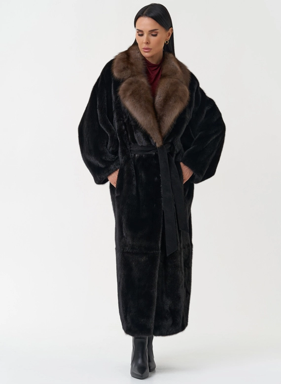 Норковая шуба с английским воротником из меха куницы