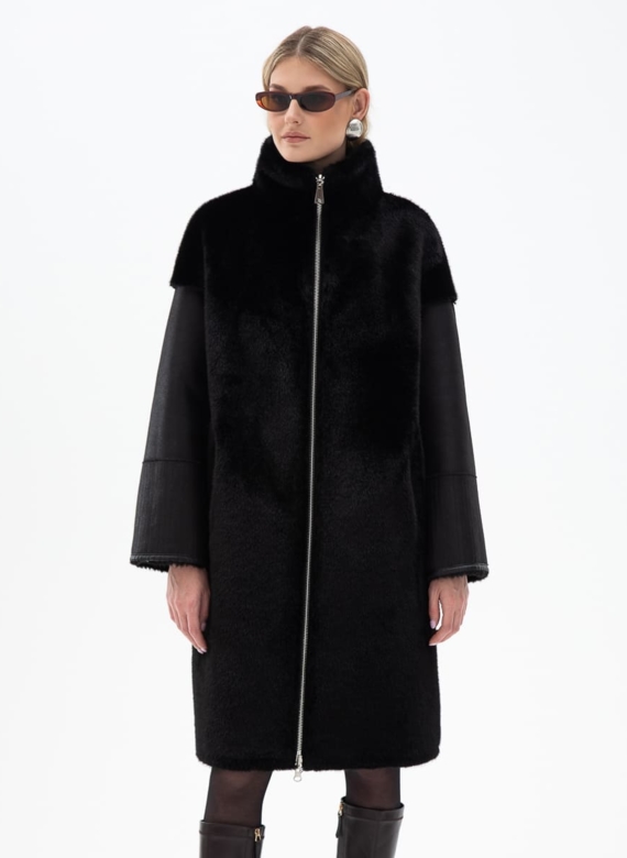 Женская двухсторонняя дубленка из эко кожи с воротником стойкой