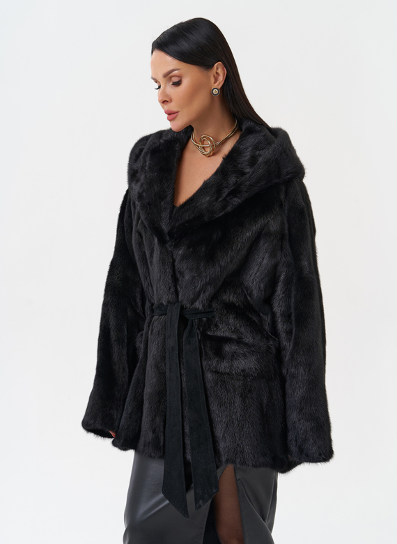 Женская норковая шуба с капюшоном 