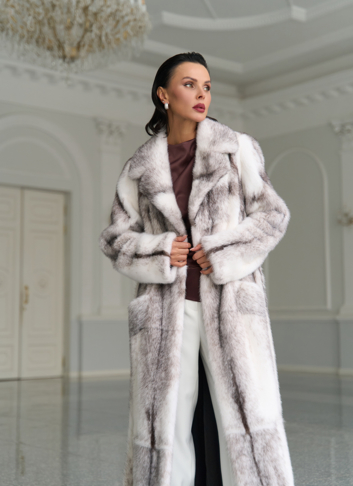 Длинная шуба из норки крестовки cross