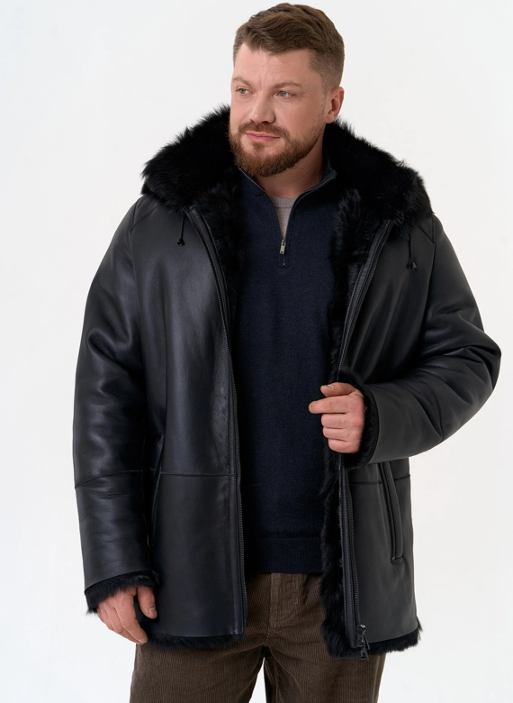 Мужская дубленка черного цвета с капюшоном фото