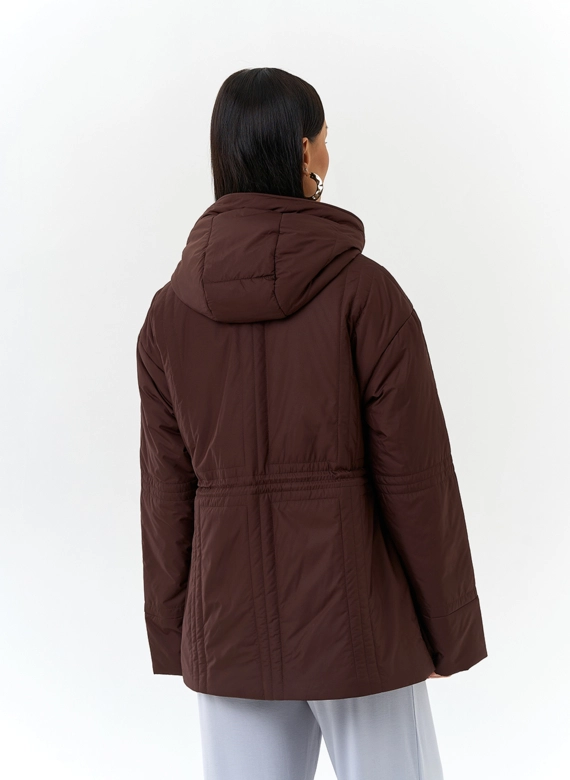 Женская куртка коричневого цвета фото