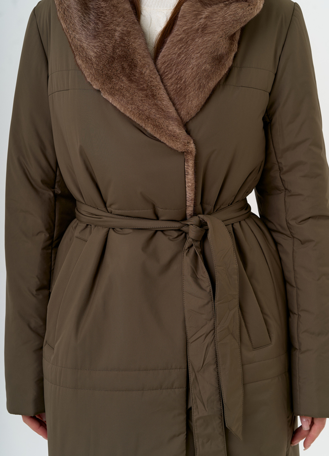 Женское пальто с капюшоном из эко меха под норку модель № 31606 универмаг малина