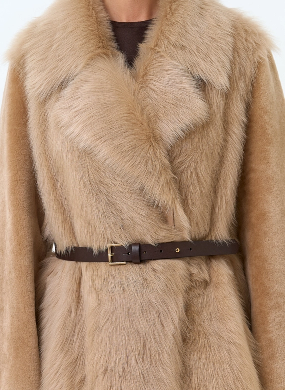 Женская двухсторонняя дубленка из натурального меха с английским воротником фото