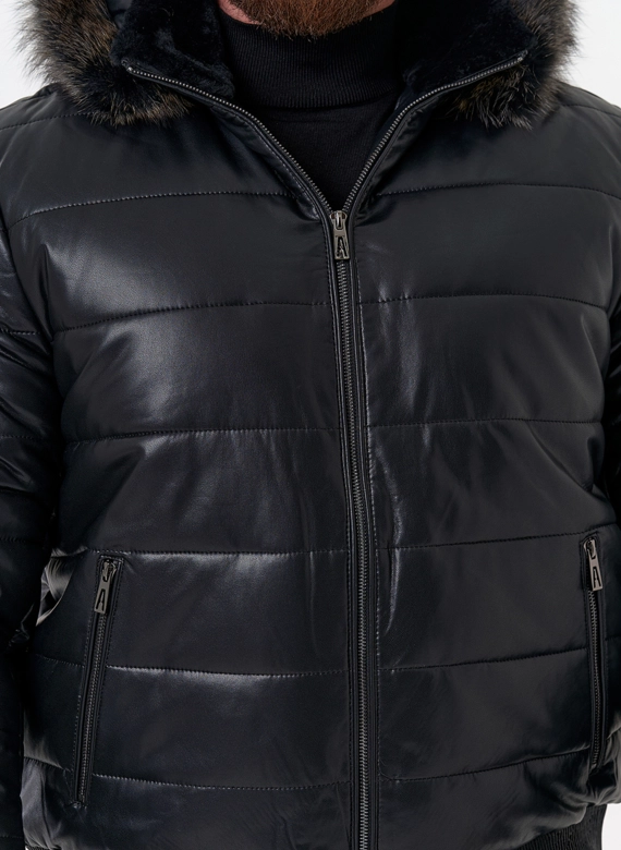 Пуховик из эко кожи черного цвета 