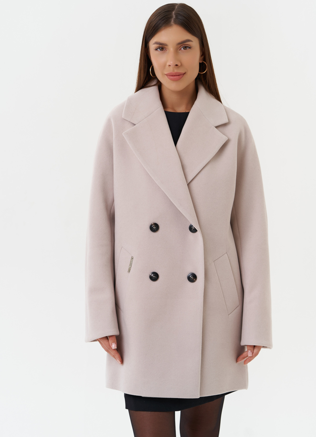 Двубортное светлое пальто модель № 28089 меха малина