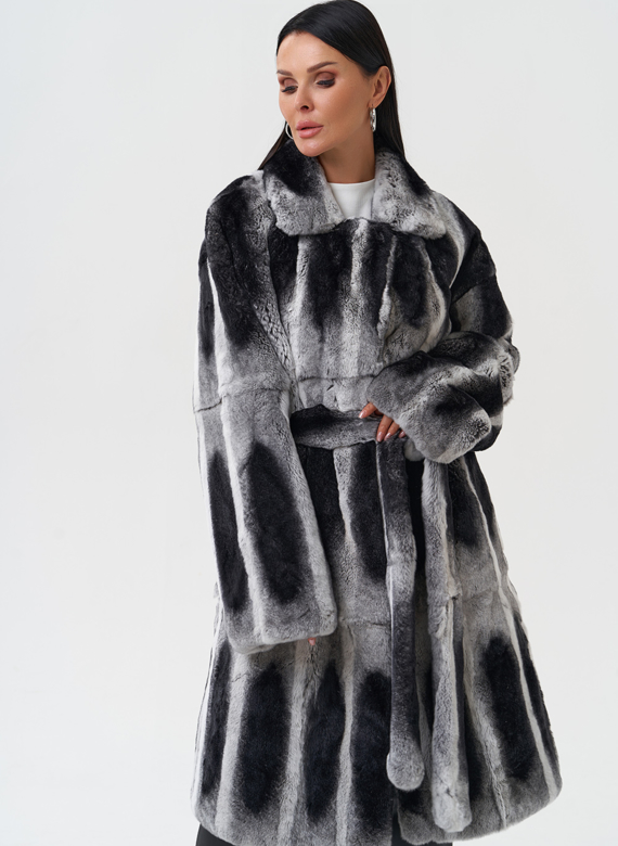 Шуба из меха кролика с английским воротником