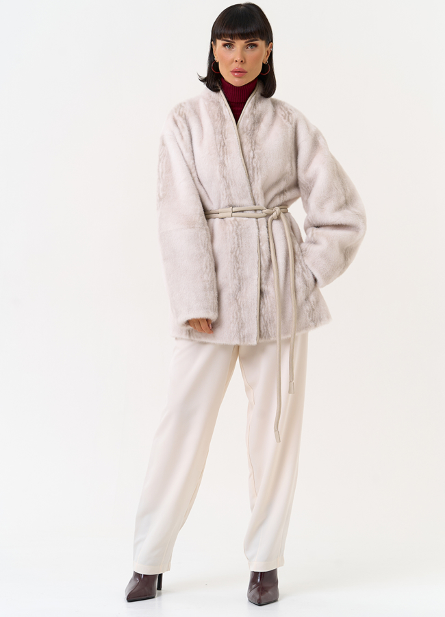 Светлая шуба из эко меха модель № 31523 в кредит