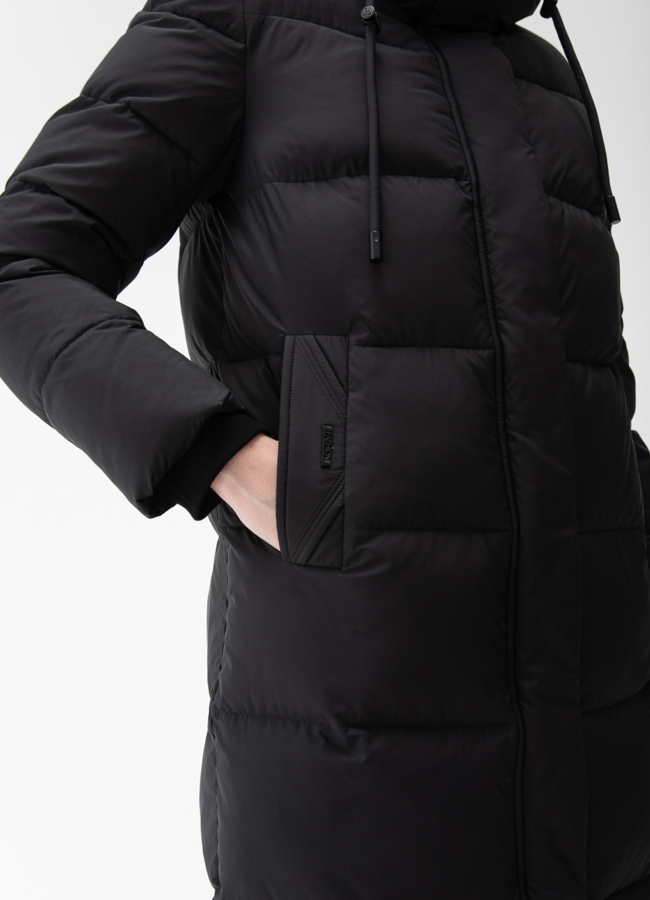 Женский пуховик с капюшоном  модель № 28378 универмаг малина