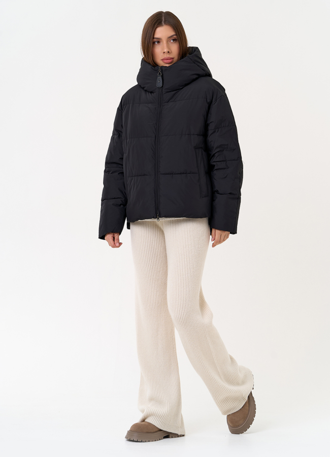 Женский пуховик черного цвета с капюшоном модель № 31586 в рассрочку