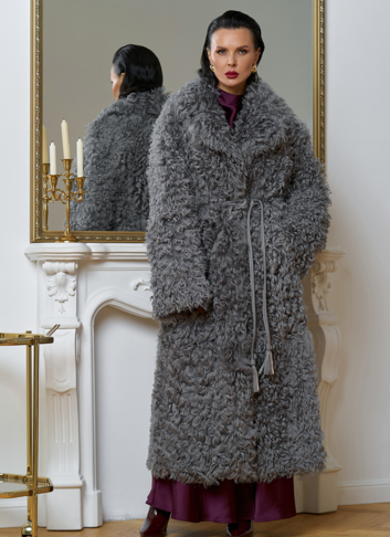 Женская двухсторонняя дубленка с английским воротником Женская двухсторонняя дубленка с английским воротником