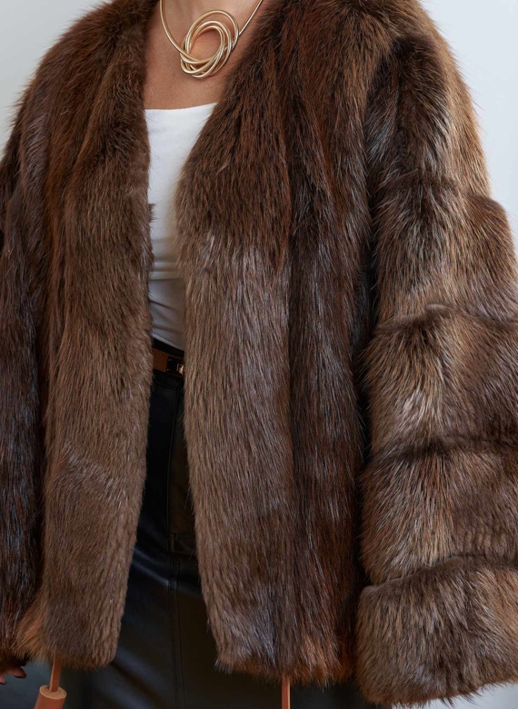 Шуба "болеро" из меха канадского бобра